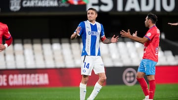 Tenaglia ante la Deportiva Minera.