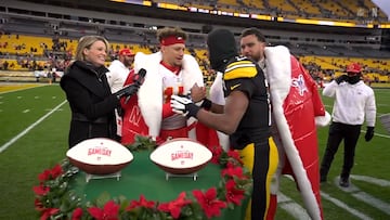 Pickens interrupts with a classy gesture, joining Mahomes and Kelce in Netflix jackets during post-match interview