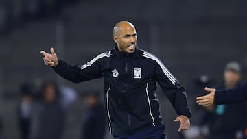 Guido Pizarro head coach of Tigres during the semi-finals first leg match between Cruz Azul and Tigres UANL, as part of the Liga BBVA MX, Torneo Apertura 2025 at Olimpico Universitario Stadium, on December 03, 2025 in Mexico City, Mexico.