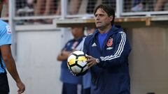 Hoyos defendió la línea de tres que usó ante Deportes Iquique