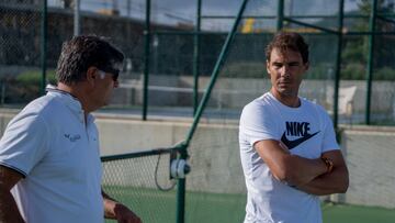 Nadal habla con su tío Toni.