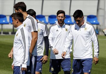 Argentina entrena antes de su debut en el Mundial