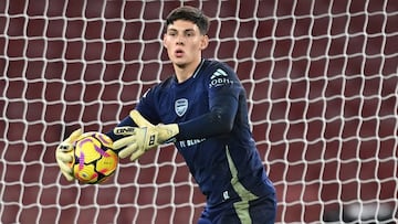 Alexei Rojas renueva su contrato con Arsenal.