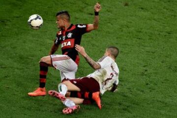 Es la gran rivalidad histórica de Maracaná, aunque ha perdido fuerza en los últimos 20 años en favor del Flamengo-Vasco. El Fluminense está asociado a la burguesía carioca y el Flamengo, que tiene la mayor afición de Brasil, representa a la clase obrera. 