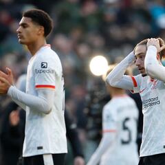 Arne Slot y el Liverpool tropiezan en la FA Cup y se despiden del cuadruplete