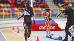 La atleta et&iacute;ope de media y larga distancia Genzebe Dibaba logra el nuevo record del mundo de 2000 metros femeninos en la reuni&oacute;n internacional de Catalu&ntilde;a en pista cubierta que se celebra en Sabadell.
