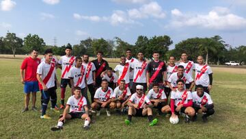 El Rayo Guanabo celebra el t¨ªtulo.