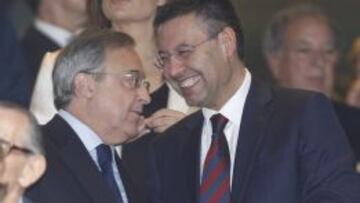 Florentino y Bartomeu en el palco del Santiago Bernabéu durante el partido de la primera vuelta de la Liga.