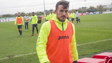 Sansone se hará hoy con la delantera del Villarreal ante el Alavés.