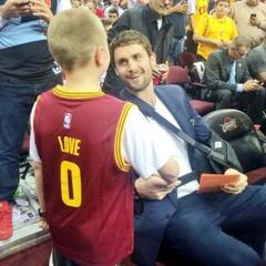 Kevin Love no coge el teléfono a Olynyk para recibir sus disculpas