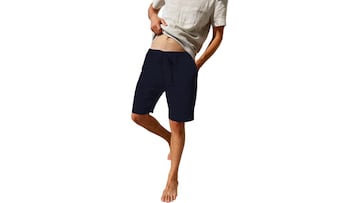 Pantalón corto de lino azul marino para hombre en Amazon