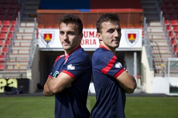 Luis y Pablo formados en la cantera de la SD Ponferradina,  llegaron en 2012 al filial numantino, para hacerse un hueco en el filial y entrenar con el primer equipo. Tras debutar en Segunda División, en 2015 renovaron sus respectivos contratos con el Numancia.