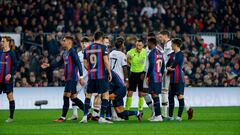 Barcelona and Manchester United’s Europa League match came to a 1-1 draw that left everyone on both sides disappointed and unsatisfied.