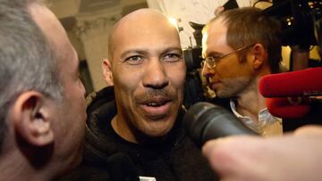 US entrepreneur LaVar Ball talks to journalists upon his arrival with his sons at Vilnius airport in Lithuania, on January 3, 2018, as the two teenagers arrive in the country to make their basketball pro career debut in the Lithuanian Vytautas club.
 
 Basketball-crazed Lithuania welcomes LiAngelo and LaMelo Ball, the two youngest sons of flamboyant Los Angeles entrepreneur LaVar Ball who recently made headlines due to a feud with US President Donald Trump. / AFP PHOTO / Petras Malukas