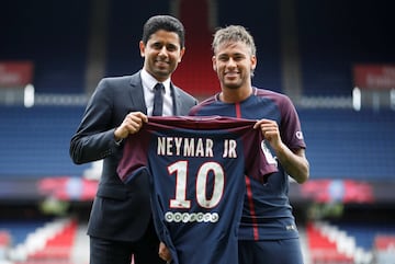 Las peticiones de Neymar a Al Khelaifi en 2017: cadena hotelera, su nombre en la Torre Eiffel...