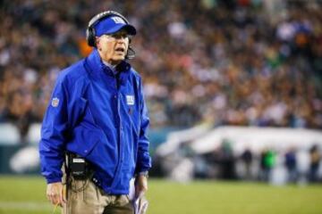 El entrenador de los Giants, Tom Coughlin, se mostró muy descontento con el juego desplegado por su equipo y con el partido en general: "Es mal football... Ambas partes tuvieron muchas penalizaciones y pérdidas de balón. Pero ellos hicieron más con esas oportunidades que nosotros."