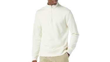 La sudadera de cuello, manga larga y forro polar que mejor queda a los hombres este invierno