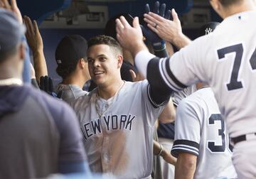 El tercera base de los Yankees de New York consiguió en la victoria ante los Orioles de Baltimore su 'home run' número 18, superando los 17 de Orlando Cabrera con los Expos de Montreal en el 2003. 