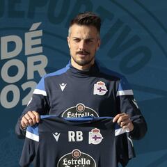 "Todo lo que hice fue para llegar al Deportivo algún día"