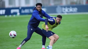 Barja, en un entrenamiento anterior, junto a Mojica.