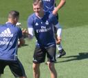Lucas es el más feliz del grupo: ojo al loco saludo con Kroos
