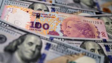 Cambio de peso argentino a peso chileno, 17 de abril: valor, precio, qué es y a cuánto está el dólar blue