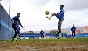 24/01/23  ENTRENAMIENTO MALAGA 
LUMOR Y ADRIAN