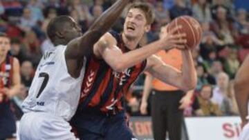 Pleiss, uno de los mejores pívots ofensivos de Europa.