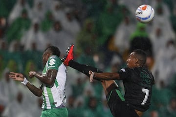 Atlético Nacional eliminó en cuartos de final al Deportivo Cali con doblete de Dayro Moreno a los 50 y 90 minutos. Los verdes avanzaron a semifinales con un marcador de 2-1.