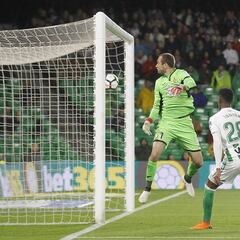 1x1 del Espanyol: Partido para olvidar de Pau... Y de todos