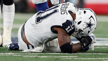 EAST RUTHERFORD, NEW JERSEY - SEPTEMBER 26: Micah Parsons #11 of the Dallas Cowboys reacts on the ground after play the fourth quarter against the New York Giants at MetLife Stadium on September 26, 2024 in East Rutherford, New Jersey. Luke Hales/Getty Images/AFP (Photo by Luke Hales / GETTY IMAGES NORTH AMERICA / Getty Images via AFP)