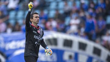 Oficial: Barovero a Monterrey y Hugo González a Necaxa