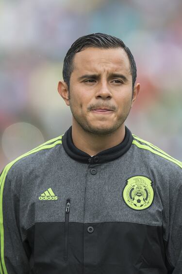 Luis Montes estaba considerado para ser titular en Brasil 2014, pero en un amistoso ante Ecuador chocó con el ecuatoriano Segundo Castillo y que provocó la baja de ambos.