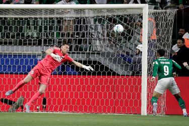 Vitor Roque vale oro