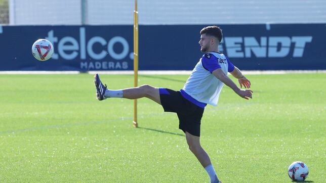 Iker Muñoz, de manera parcial con el grupo