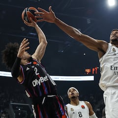 Hifi y el estilo del París devuelven al Madrid a la tierra