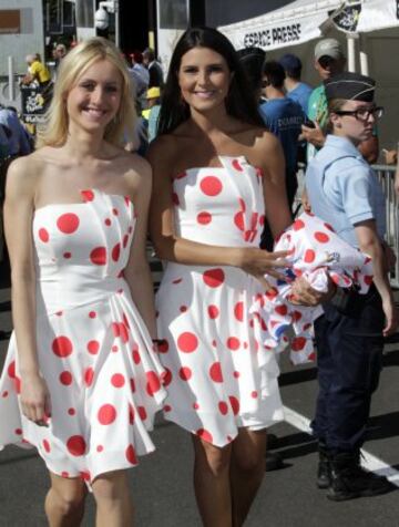 Las azafatas más guapas y sexys del Tour de Francia 2016