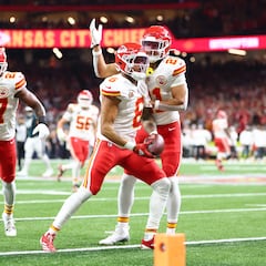 How many quarters are there in a game of football?