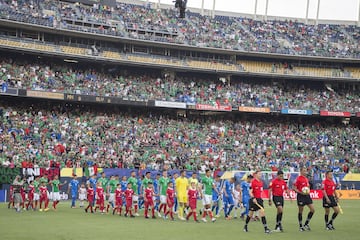 Estas son las mejores imágenes del duelo entre el tricolor y la Selecta celebrado en San Diego, y que marcó el debut de los de Osorio en el torneo de Concacaf.