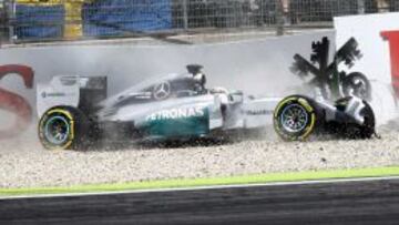 Hamilton tras su accidente: "Por suerte estoy bien"
