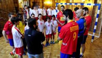 Un momento del rodaje del v&iacute;deo publicitario de la Selecci&oacute;n en Santander para animar el Europeo de Dinamarca.