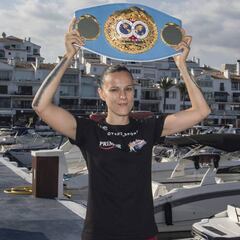 Joana Pastrana gana tirón