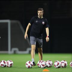 Luis García, de Barcelona a Qatar