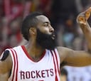 Harden anota 45 puntos y mantiene vivos a los Rockets