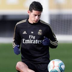 James Rodríguez empieza a hacer trabajos con balón