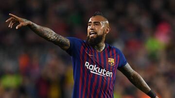 El técnico de Barcelona volvió a alabar al volante chileno antes de enfrentar a Liverpool, pero no aseguró su presencia en el once titular.