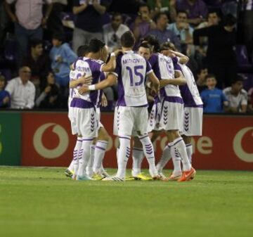 1-1. Osorio celebra el empate con sus compañeros.