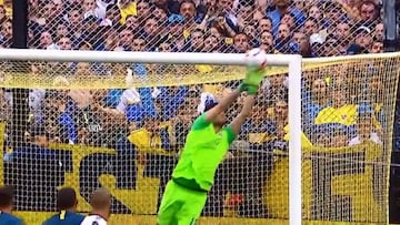 Las 3 atajadas con que Rossi brilló en la final ante River