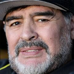 El cuestionario que Maradona le hacía a sus caza autógrafos