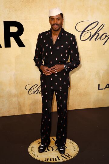 Coleman Domingo posa para los fotógrafos a su llegada al evento benéfico de amfAR Cine Contra el SIDA en el Hotel du Cap-Eden-Roc.